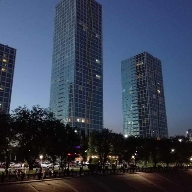 Апартаменты На Набережной 15 Этаж Astana Exterior foto